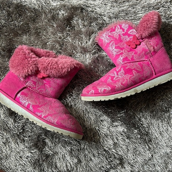 UGG Shoes - Pink Ugg boots